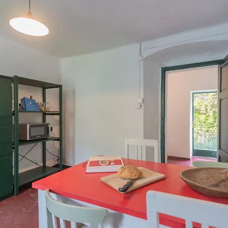 Residenza Regina On The By Rent Apartament Laglio