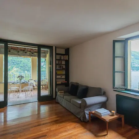 Διαμέρισμα Residenza Regina On The By Rent Laglio