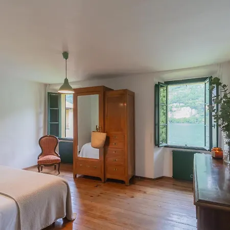 Residenza Regina On The By Rent Laglio